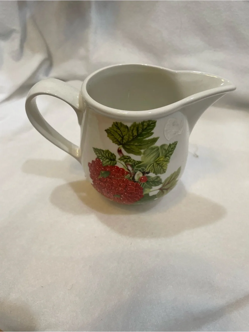 Portmeirion White Sugar Bowl with Red Fruit and Green Leaves